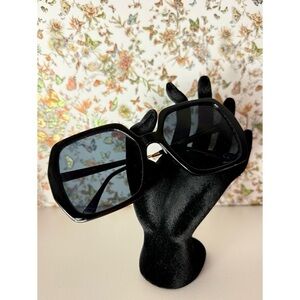 ASOS Design Black Chic Oversized 70s Geometric Square Sunglasses
